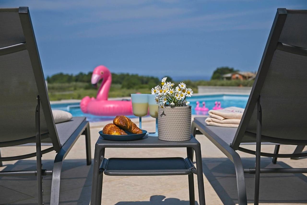 Villa Flamingo Kaštelir Exterior foto